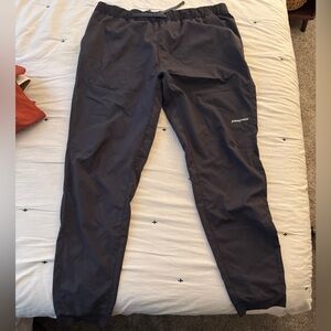 Patagonia Men's black Joggers